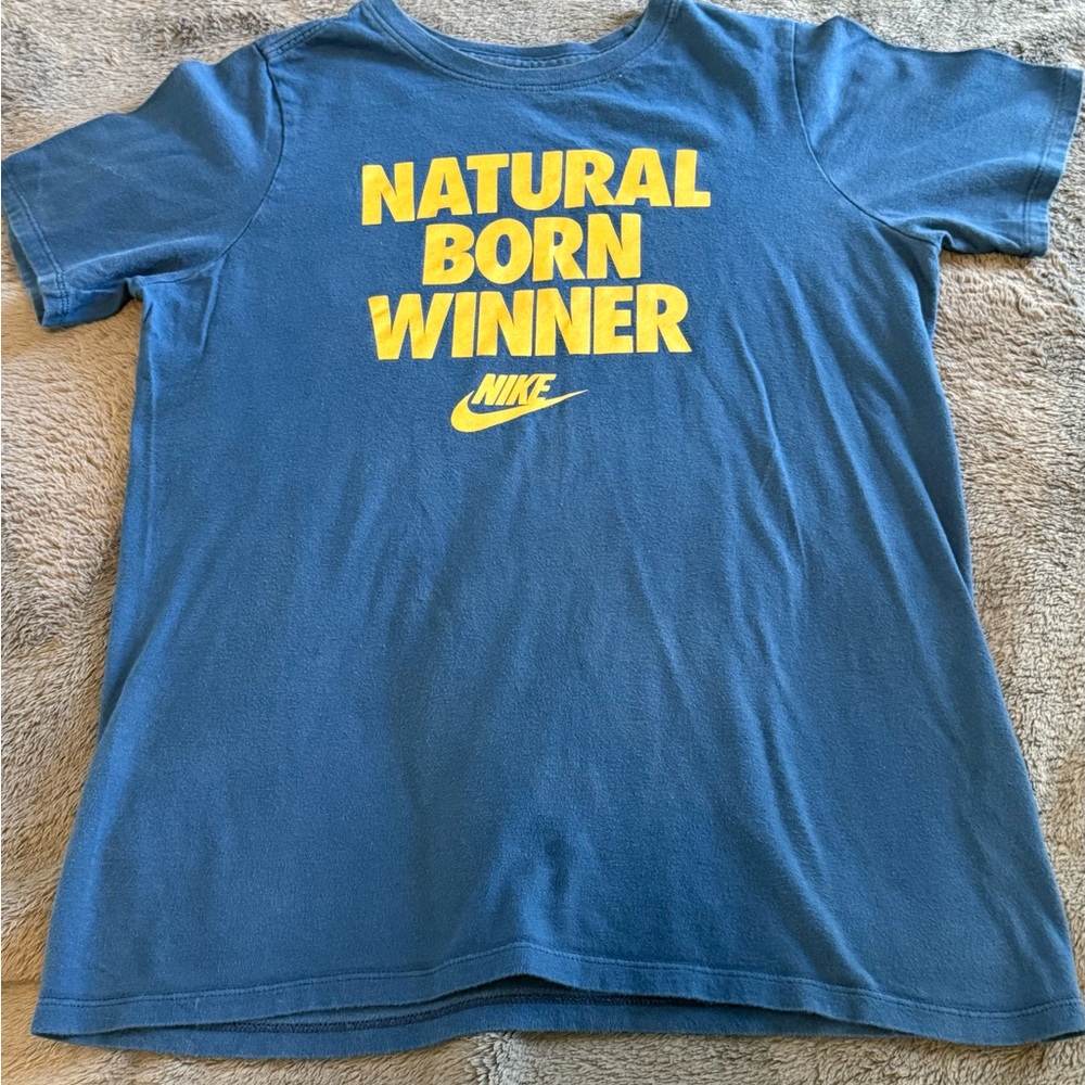 Nike boys Athletic cut Size L Natural Born Winner graphic tshirt